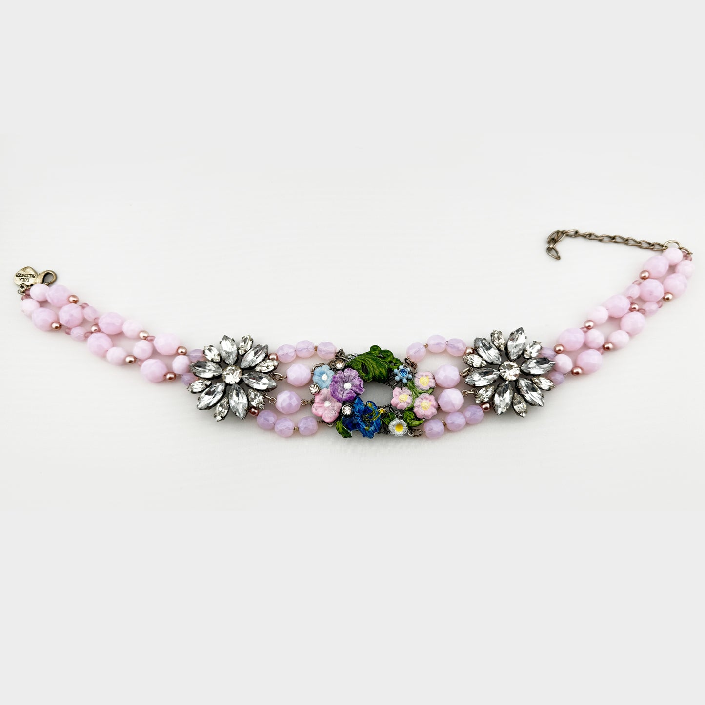 Kropfband Blumenmedaillon mit Perlen rosé