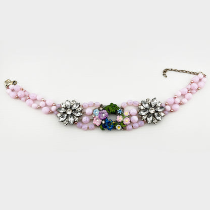 Kropfband Blumenmedaillon mit Perlen rosé